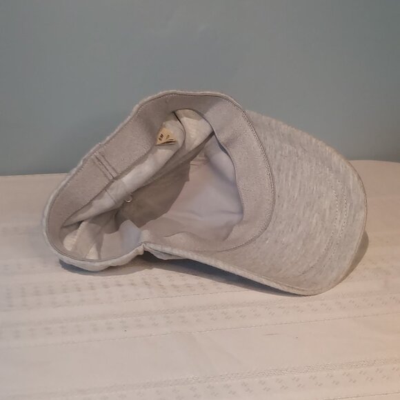 Heathered White/Grey Duluth Trading Hat - Picture 5 of 5